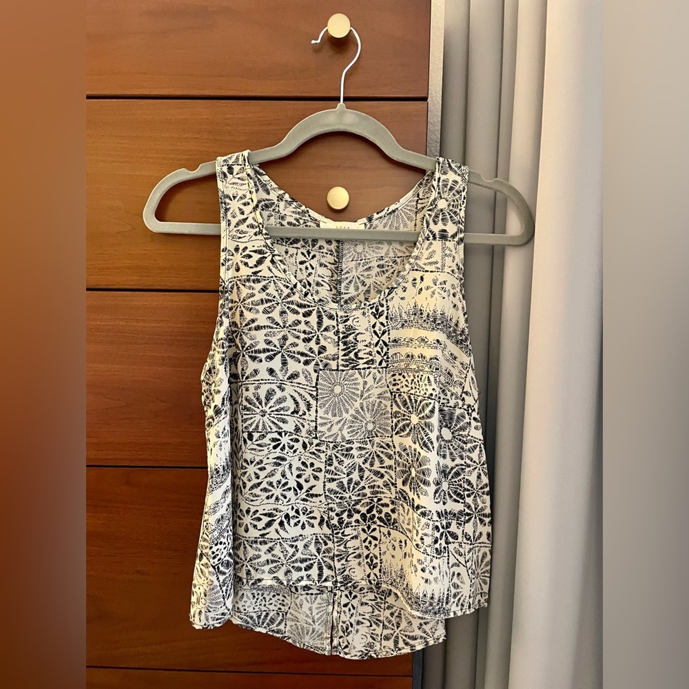 Lush Brand Sleeveless Tank Top